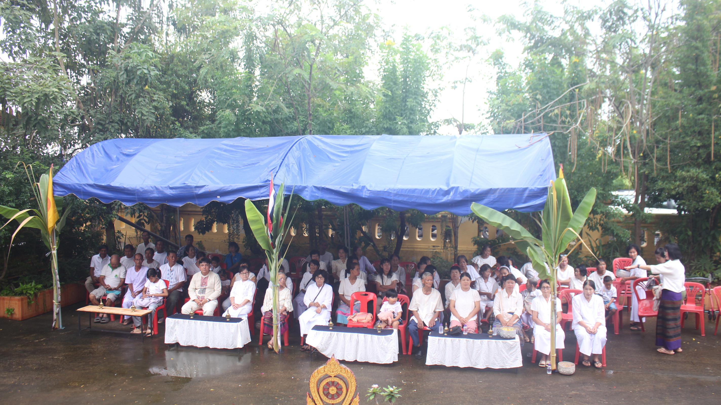 ภาพร่วมพิธีกรรมวัดปัวชัย