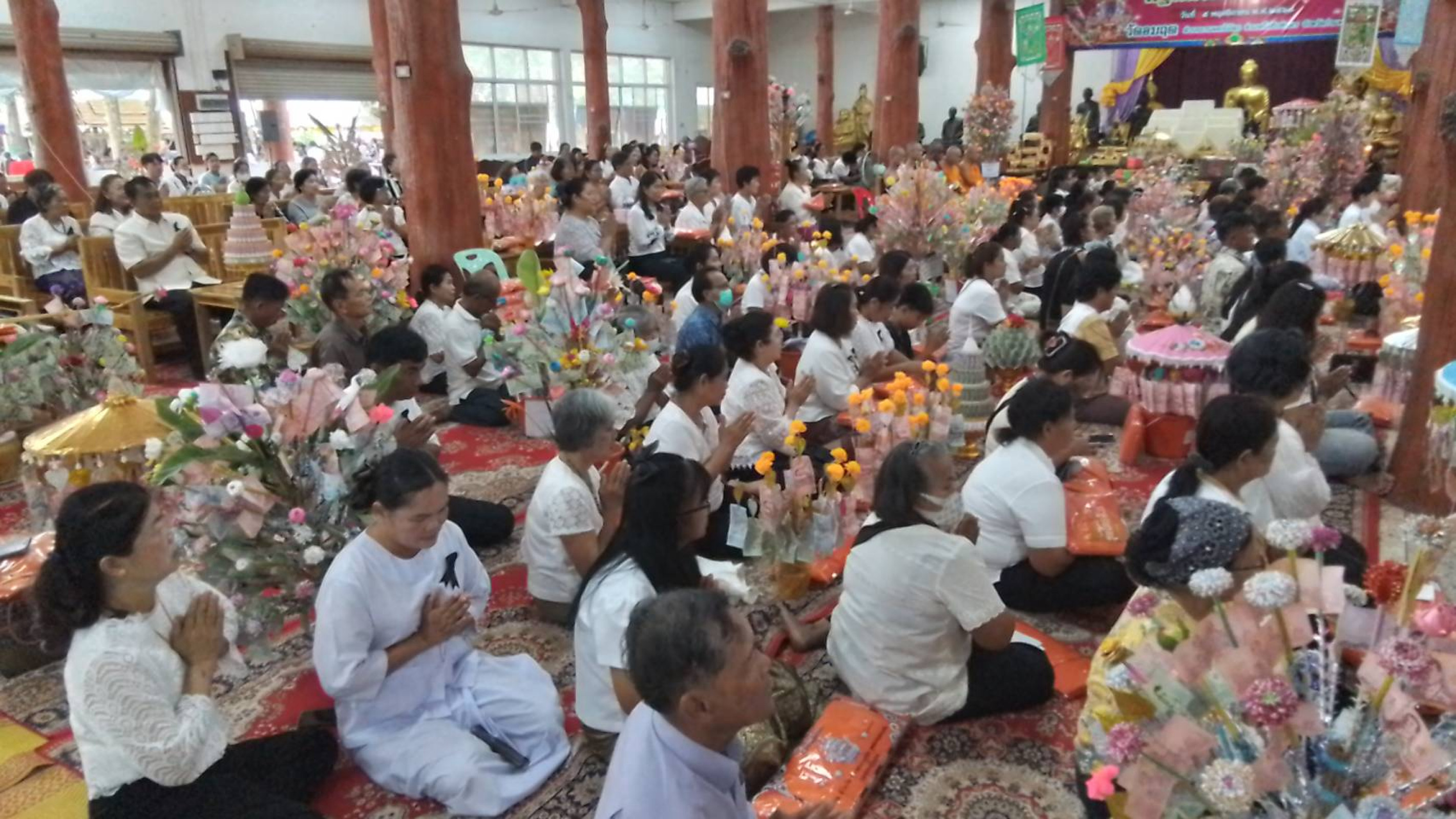 ภาพร่วมพิธีกรรมวัดอมฤต