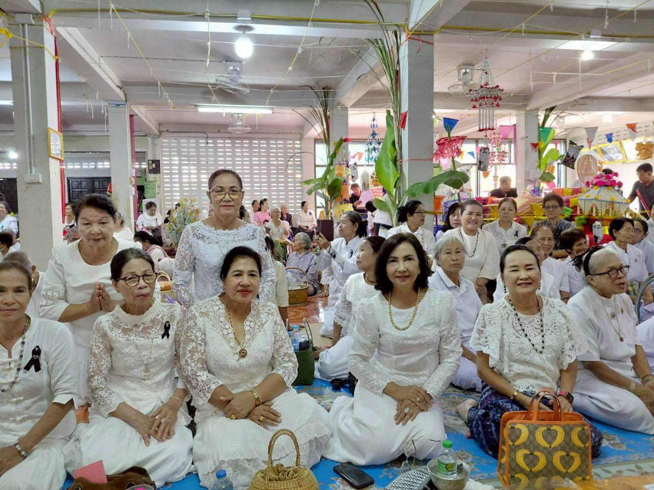 ภาพร่วมพิธีกรรมวัดใหม่ชัยมงคล