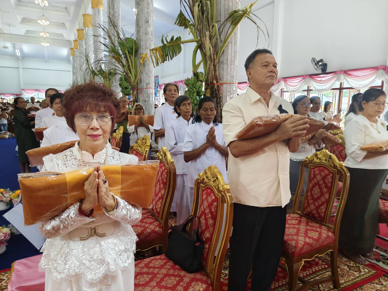 ภาพร่วมพิธีกรรมวัดหนองบัวทุ่ง