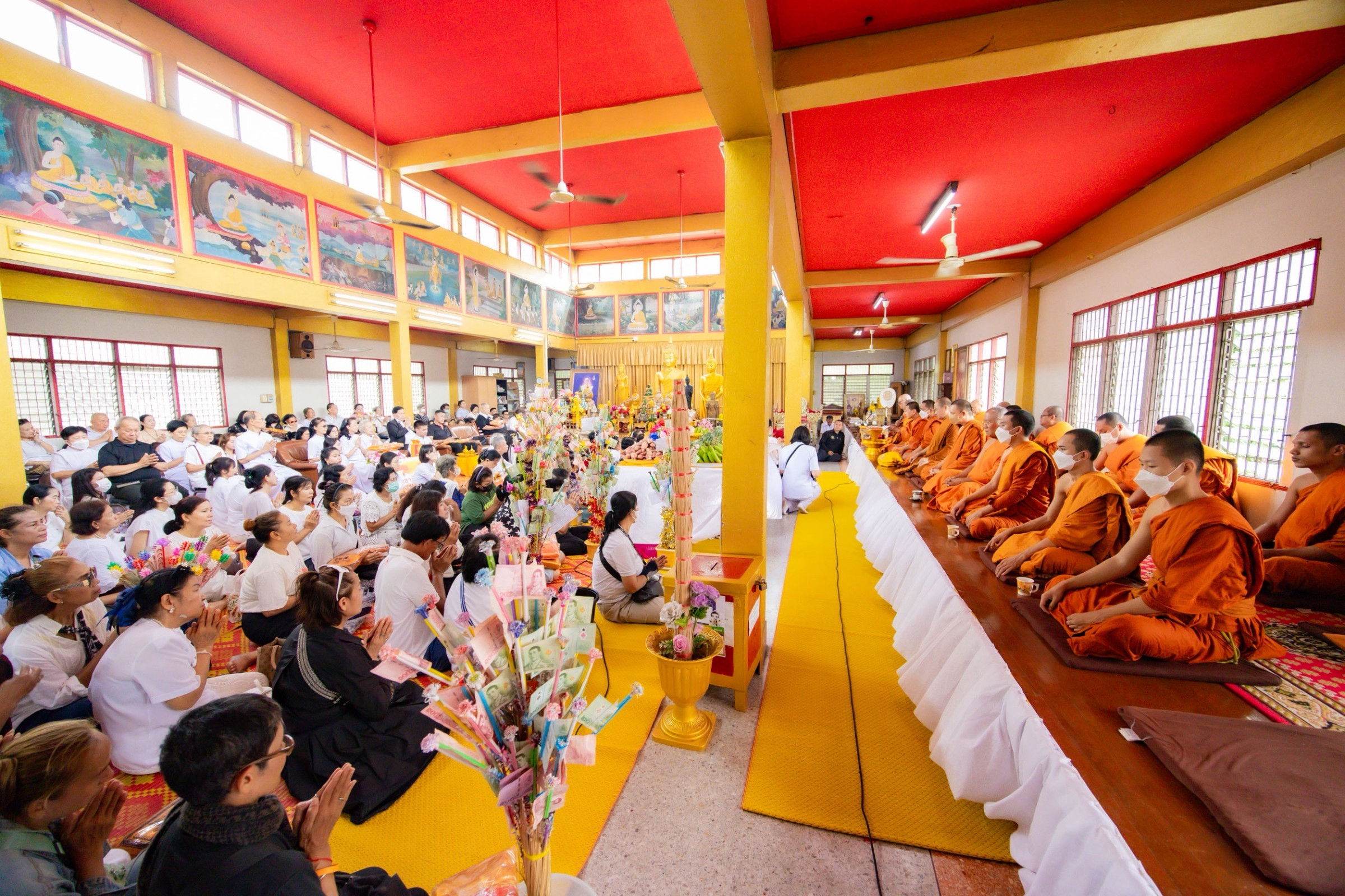 ภาพร่วมพิธีกรรมวัดจันทรสุข