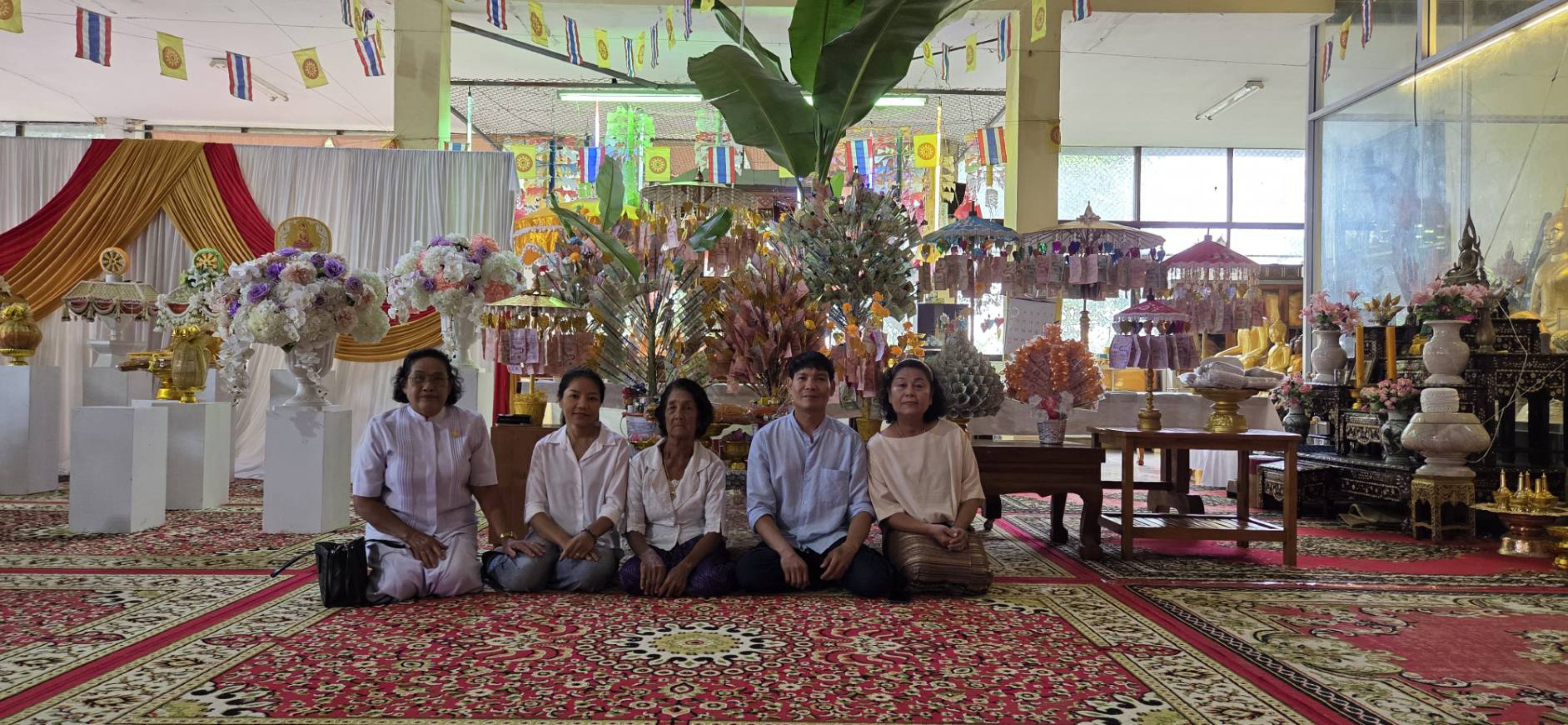 ภาพร่วมพิธีกรรมวัดราษฎร์เจริญพร