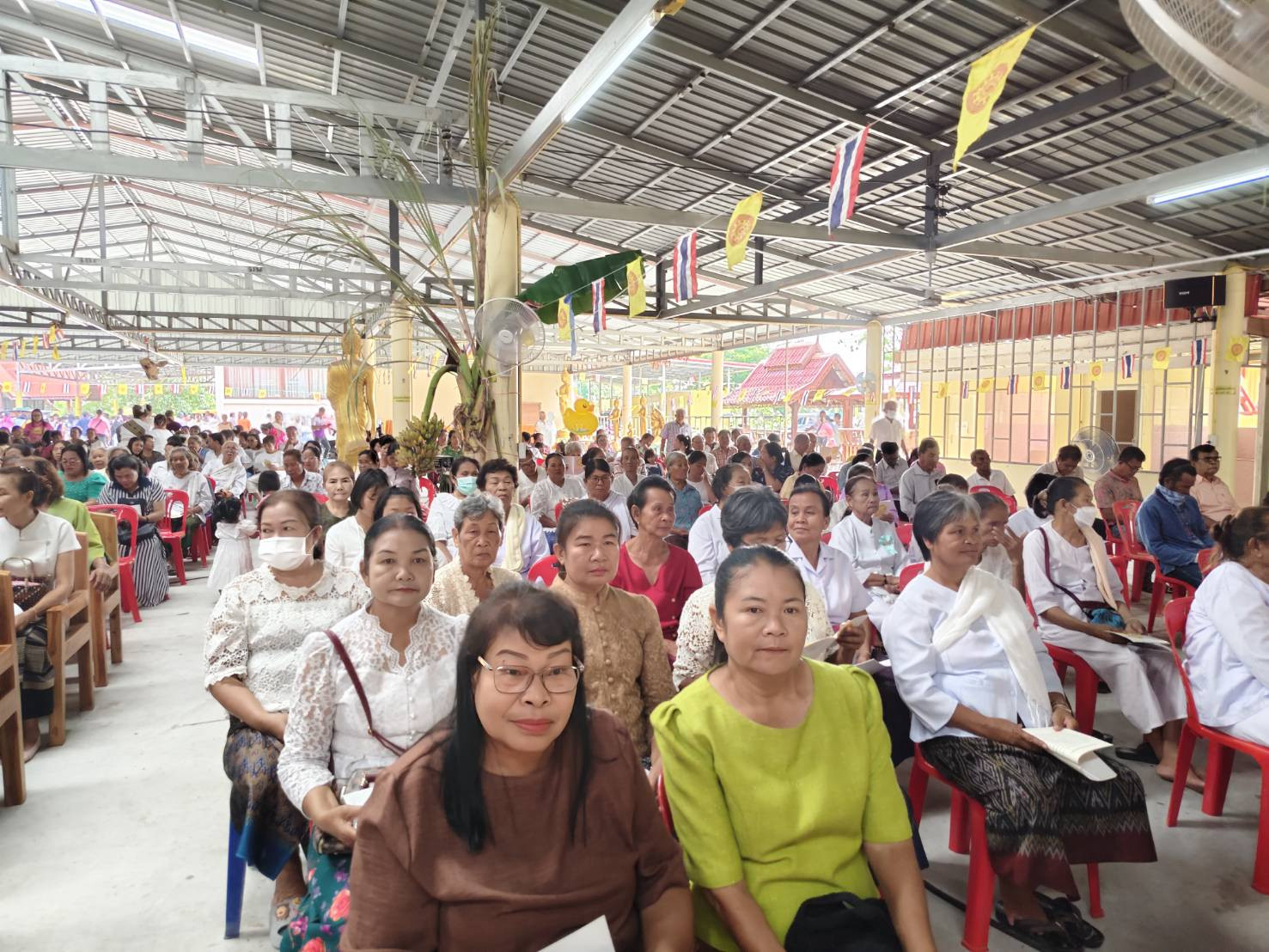 ภาพร่วมพิธีกรรมวัดบ้านไร่