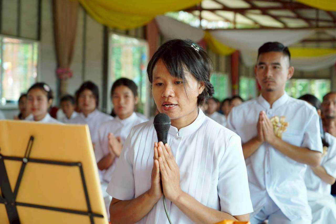 ภาพกล่าวคำถวายกฐินอาศรมพระธรรมจาริกบ้านต่อปล้าคี