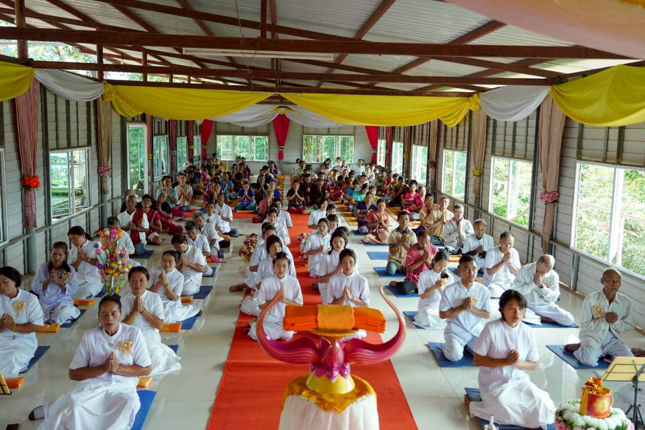 ภาพร่วมพิธีกรรมอาศรมพระธรรมจาริกบ้านต่อปล้าคี