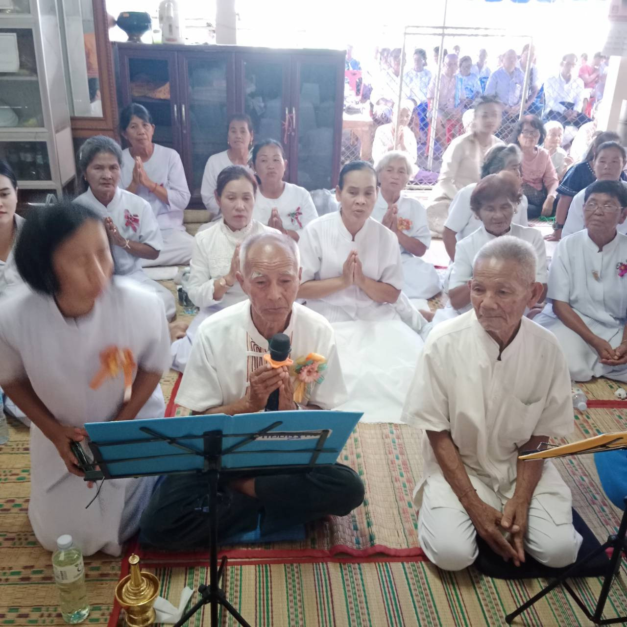 ภาพร่วมพิธีกรรมวัดเกาะหมาก