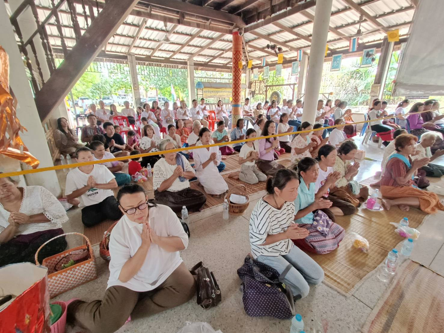 ภาพร่วมพิธีกรรมวัดถาวรนิมิต