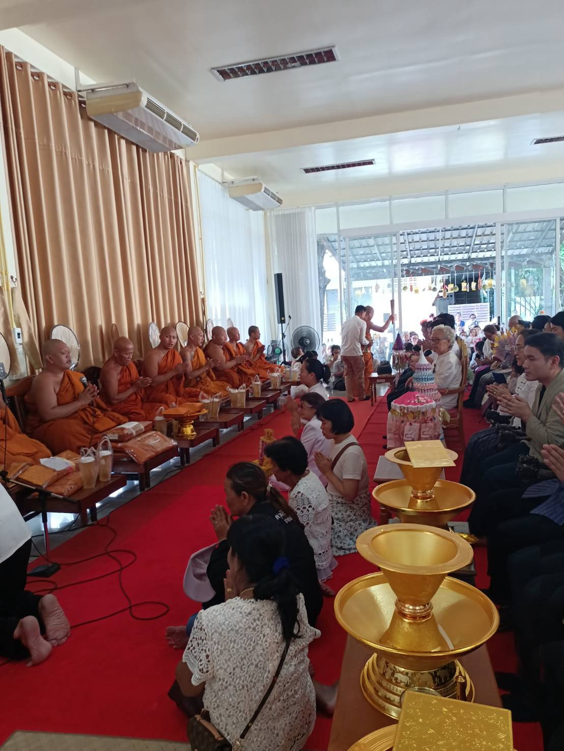 ภาพกล่าวคำถวายกฐินวัดโอกาส