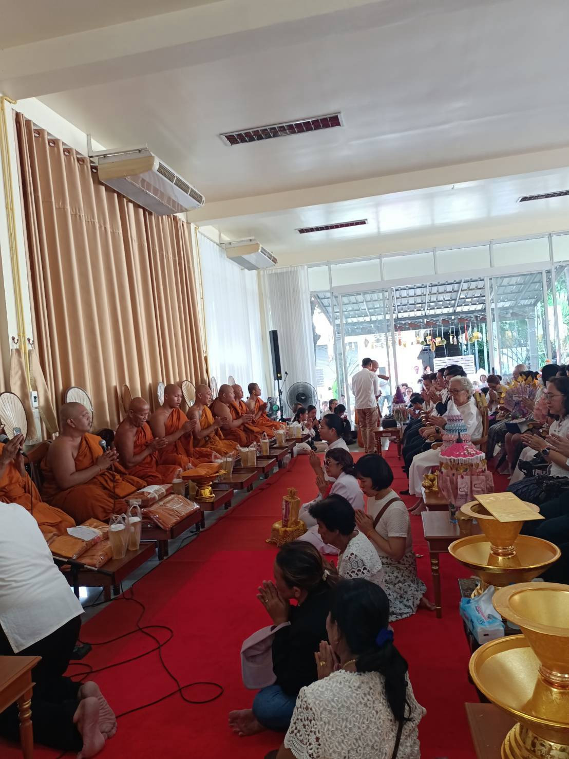 ภาพร่วมพิธีกรรมวัดโอกาส