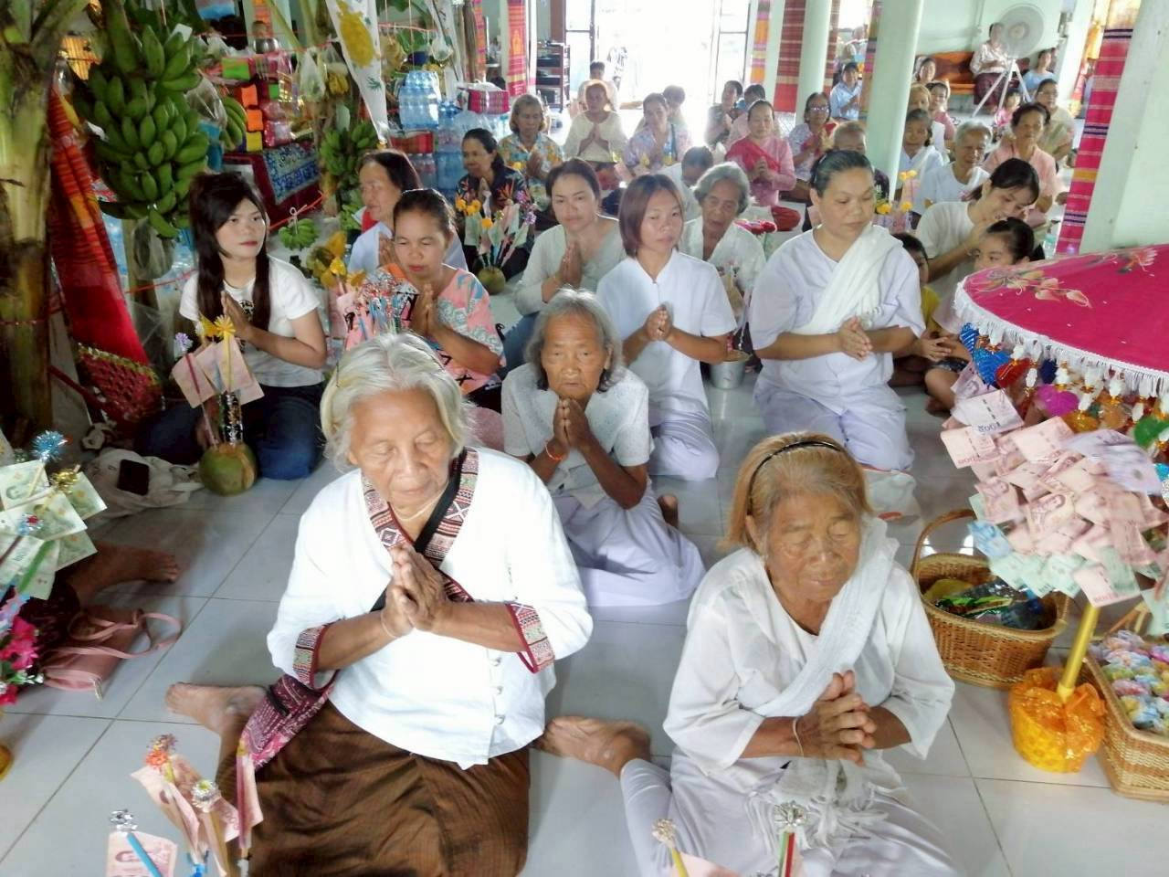 ภาพร่วมพิธีกรรมวัดหนองม่วง