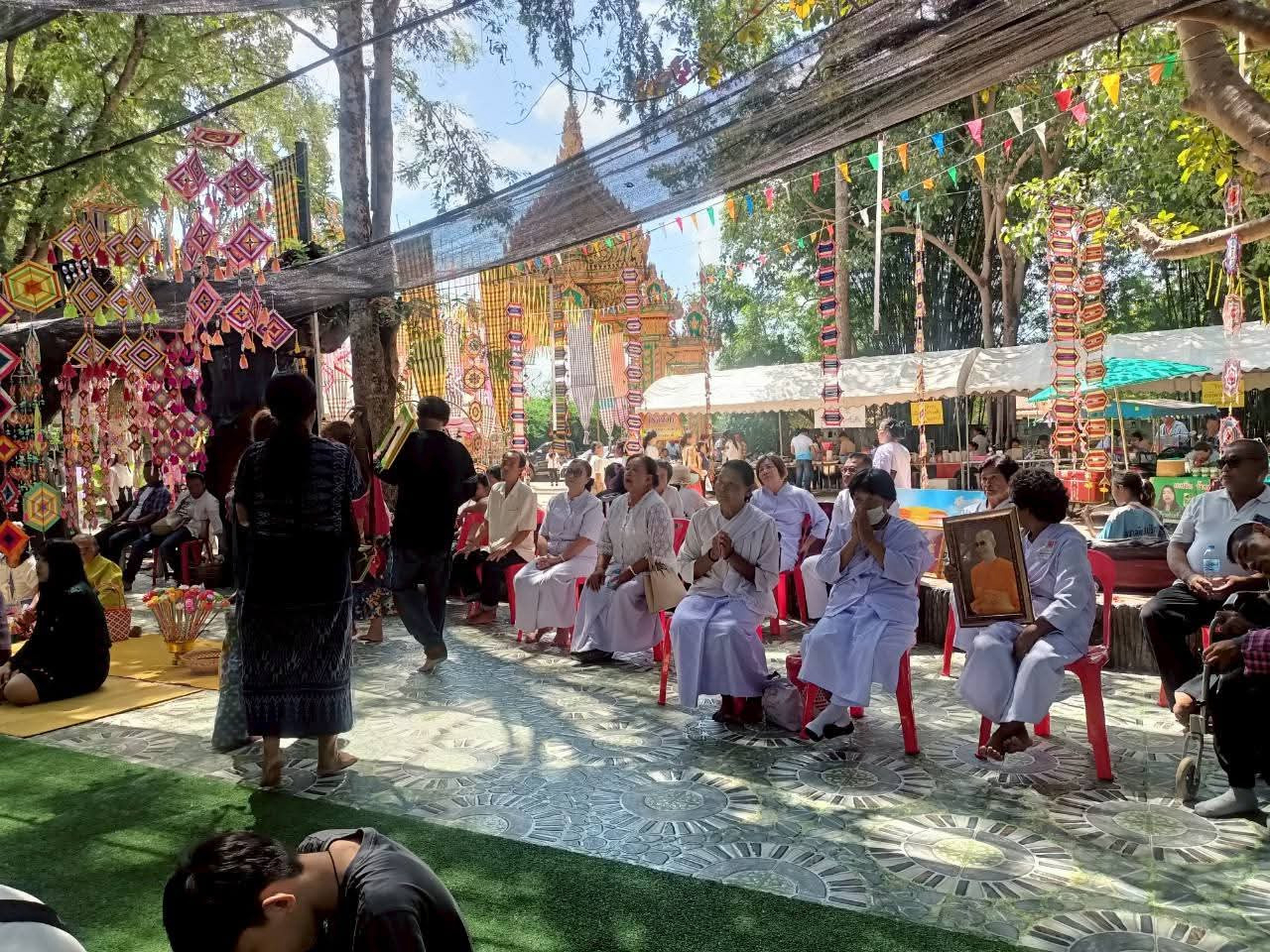 ภาพร่วมพิธีกรรมวัดป่าพิศาลสุทธาวาส