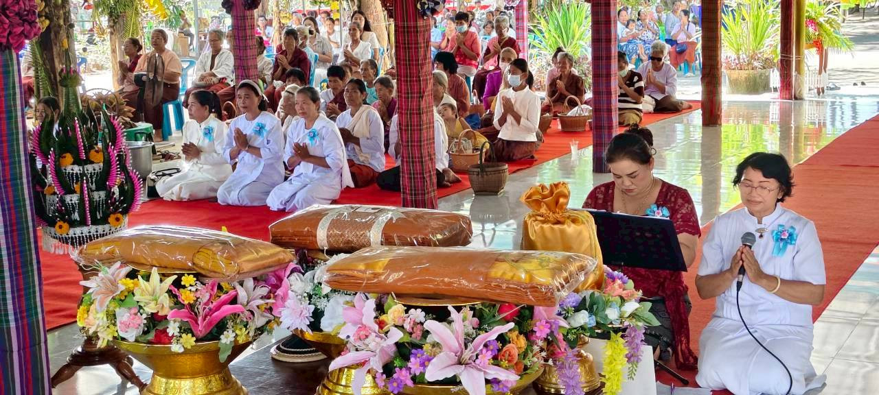 ภาพร่วมพิธีกรรมวัดบ้านเกาะ