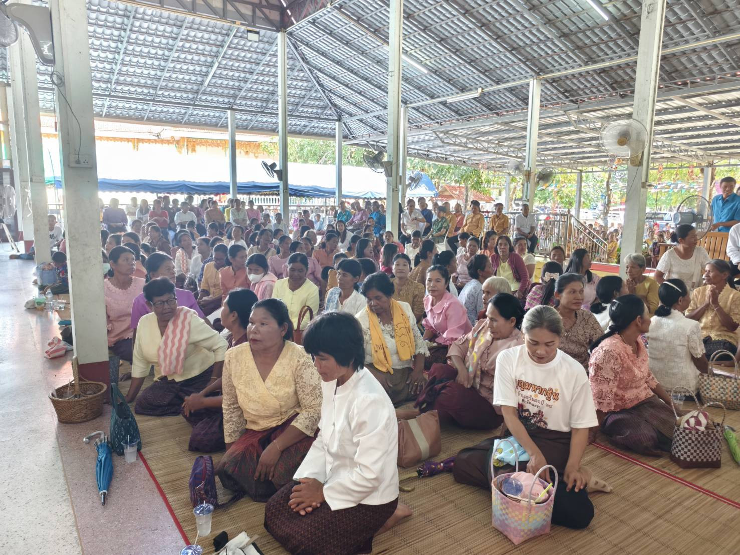 ภาพร่วมพิธีกรรมวัดตะเคียนราม