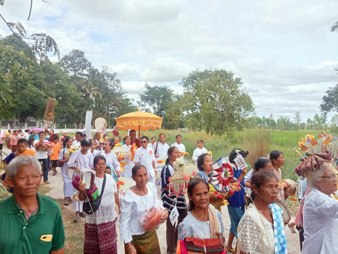 ภาพร่วมพิธีกรรมวัดศรีโกธาราราม