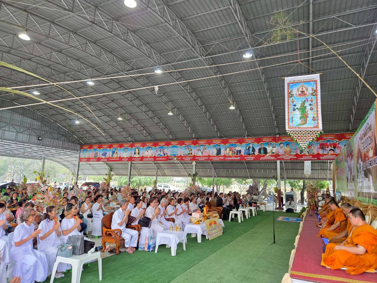 ภาพร่วมพิธีกรรมวัดลำเหย