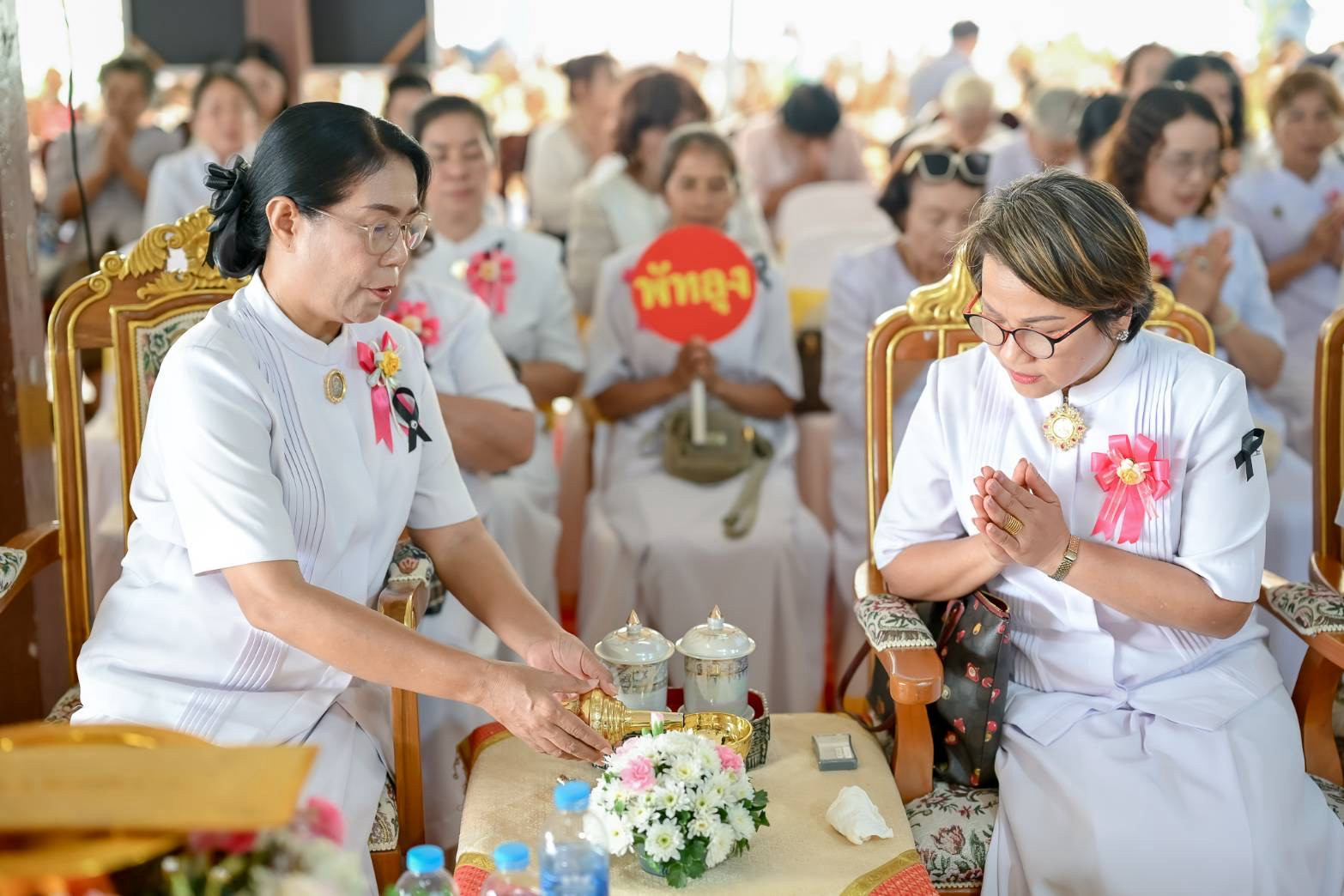 ภาพร่วมพิธีกรรมวัดป่าบอนต่ำ