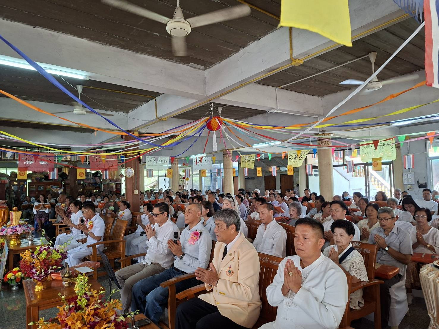 ภาพร่วมพิธีกรรมสำนักสงฆ์หนองสองเฒ่า