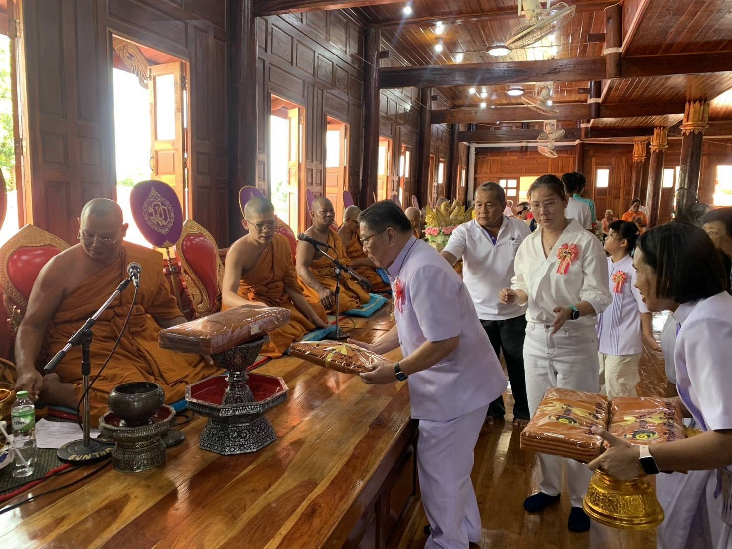 ภาพร่วมพิธีกรรมวัดม่วงหวาน