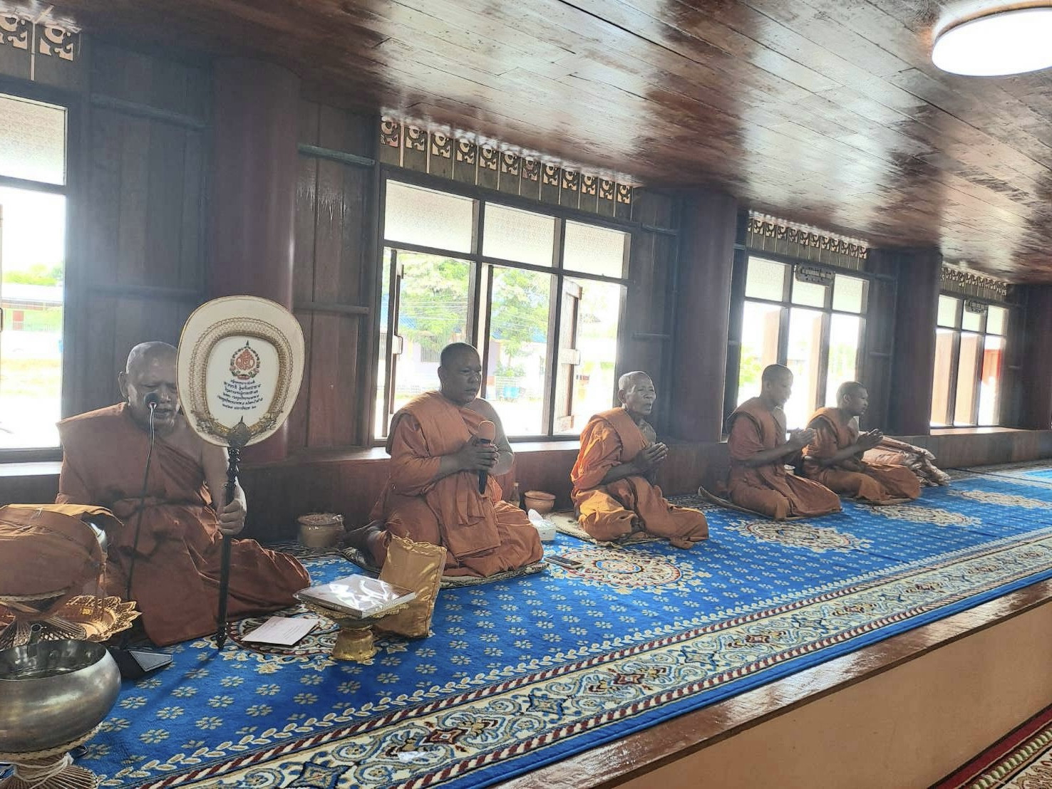 ภาพร่วมพิธีกรรมวัดวังชะโด