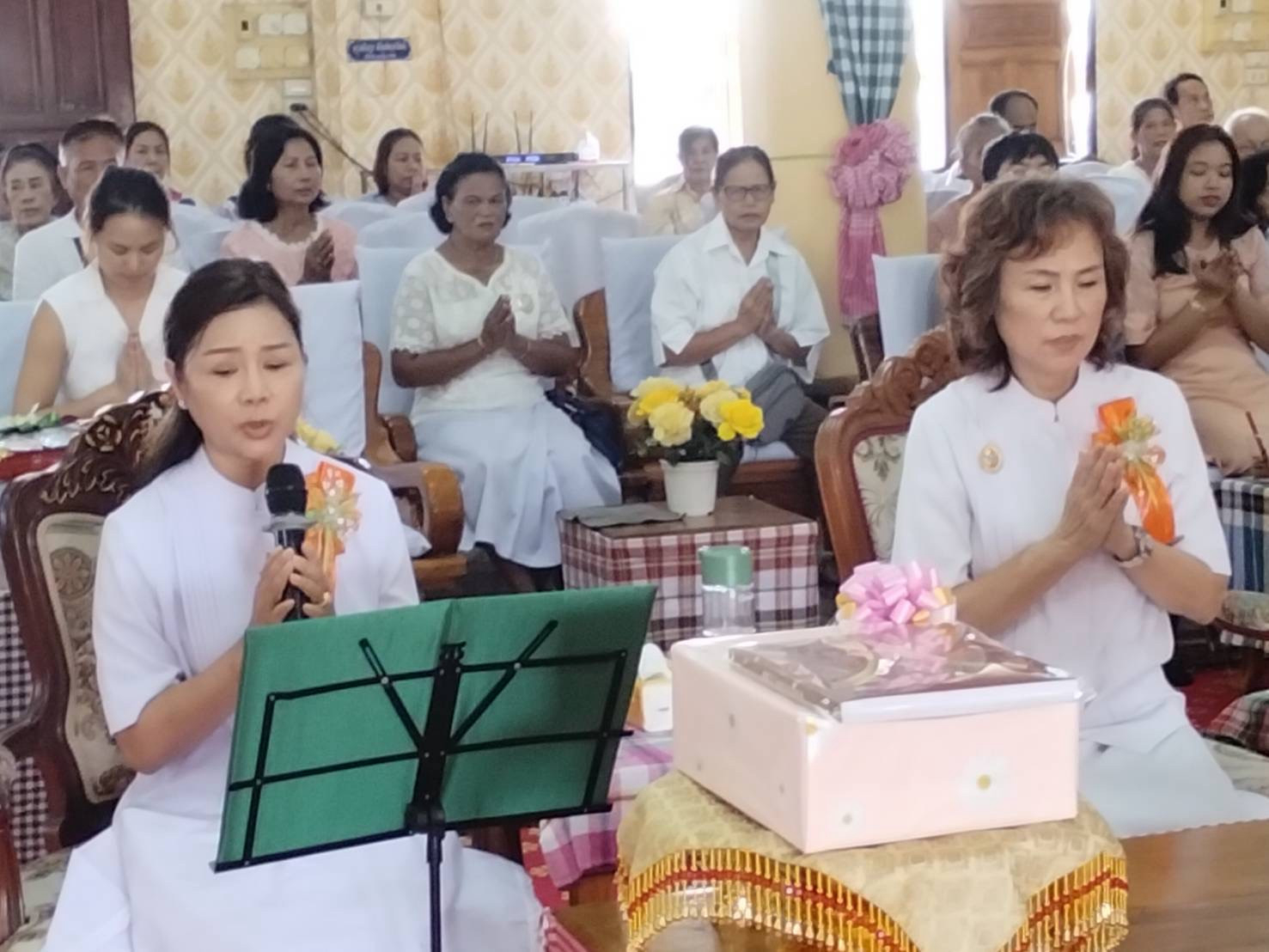 ภาพร่วมพิธีกรรมวัดเสาธง