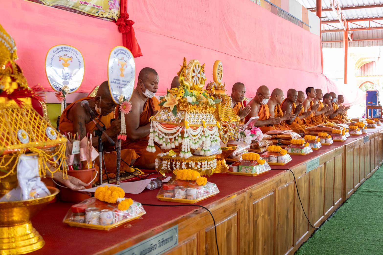 ภาพร่วมพิธีกรรมวัดหลักชัย