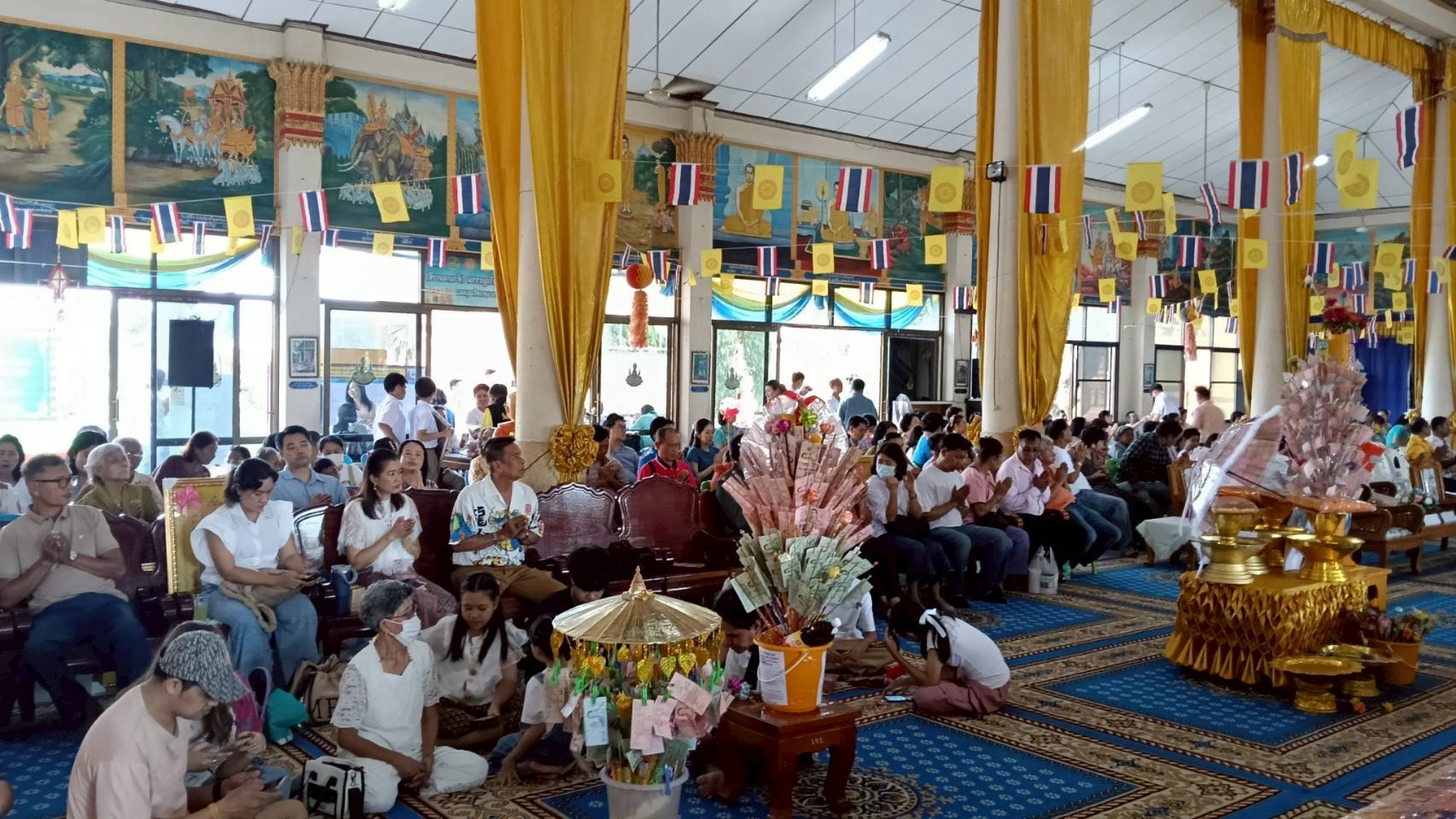 ภาพร่วมพิธีกรรมวัดเจริญธรรม