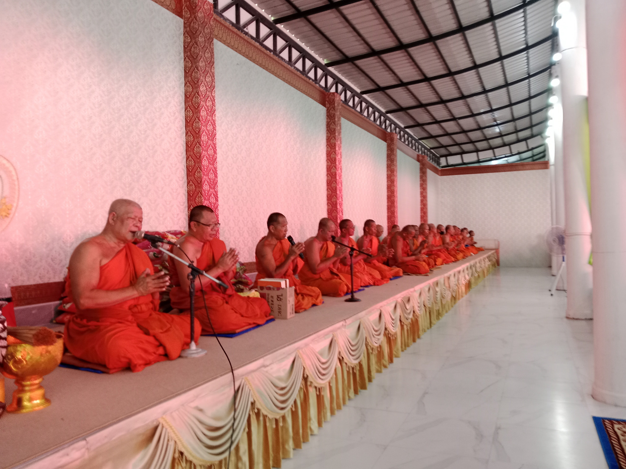 ภาพร่วมพิธีกรรมวัดพระธาตุศรีรัตนาราม