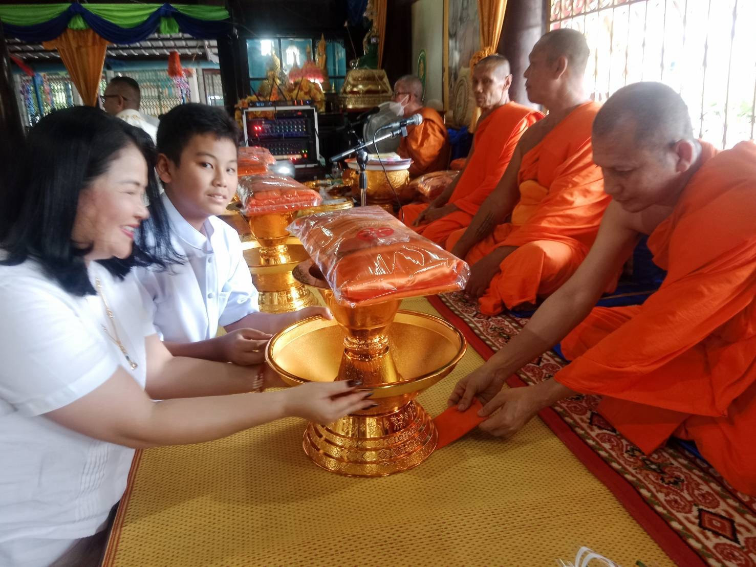 ภาพร่วมพิธีกรรมวัดบ้านแค