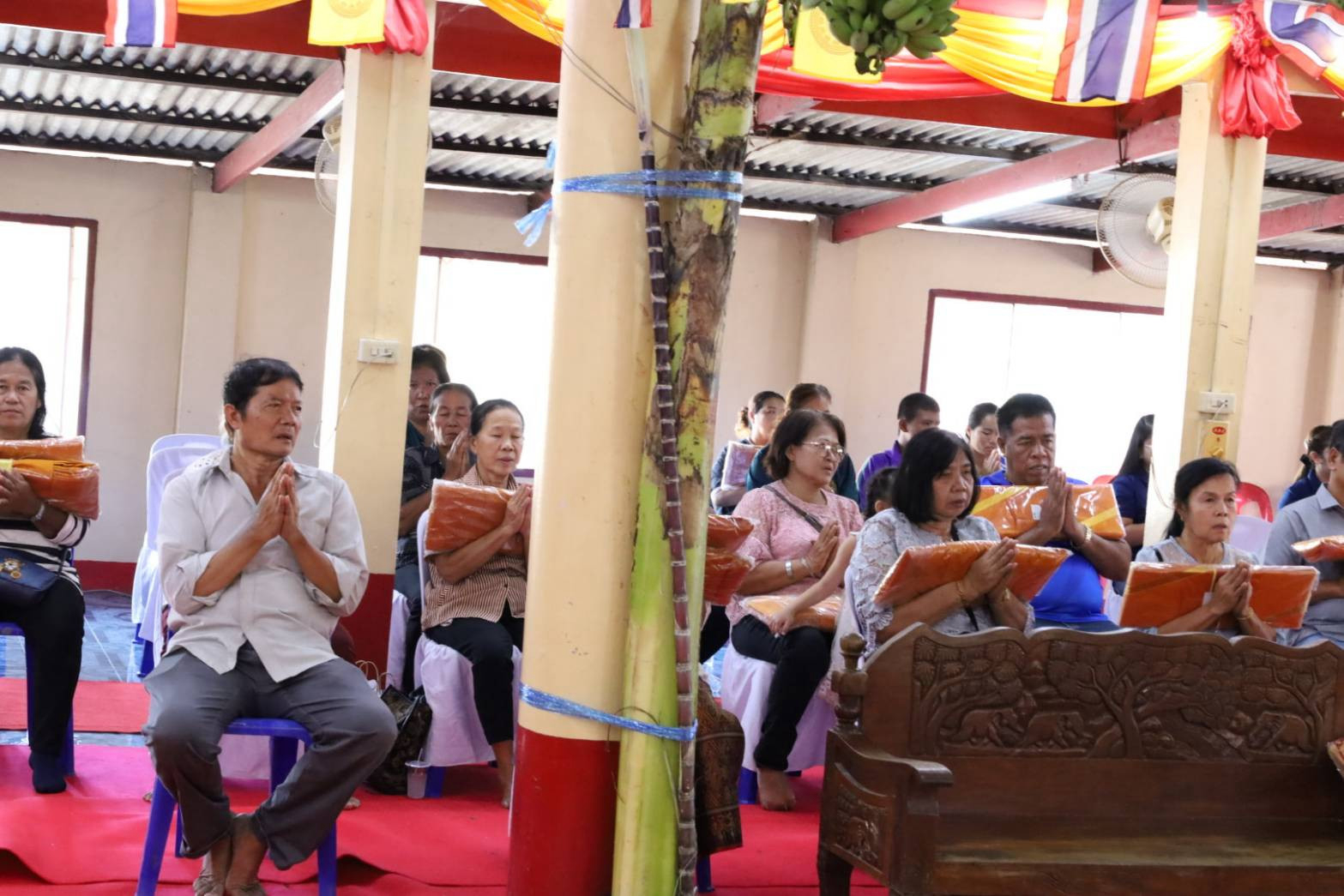 ภาพร่วมพิธีกรรมวัดเทพสนทวารี