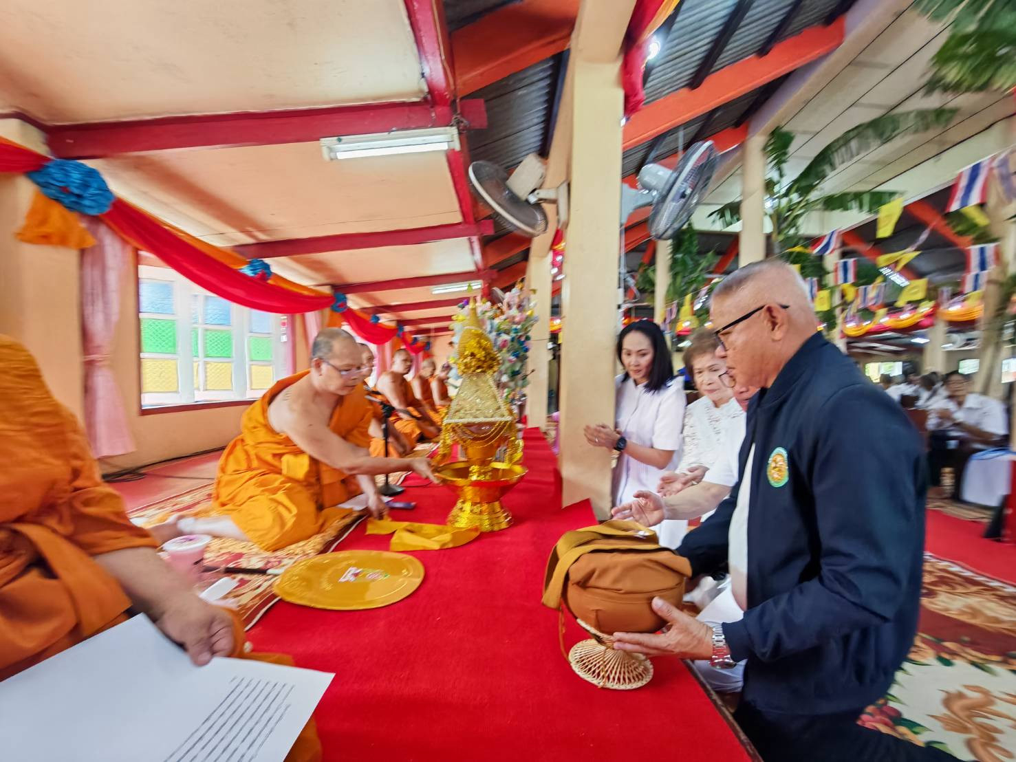 ภาพร่วมพิธีกรรมวัดเทพสนทวารี