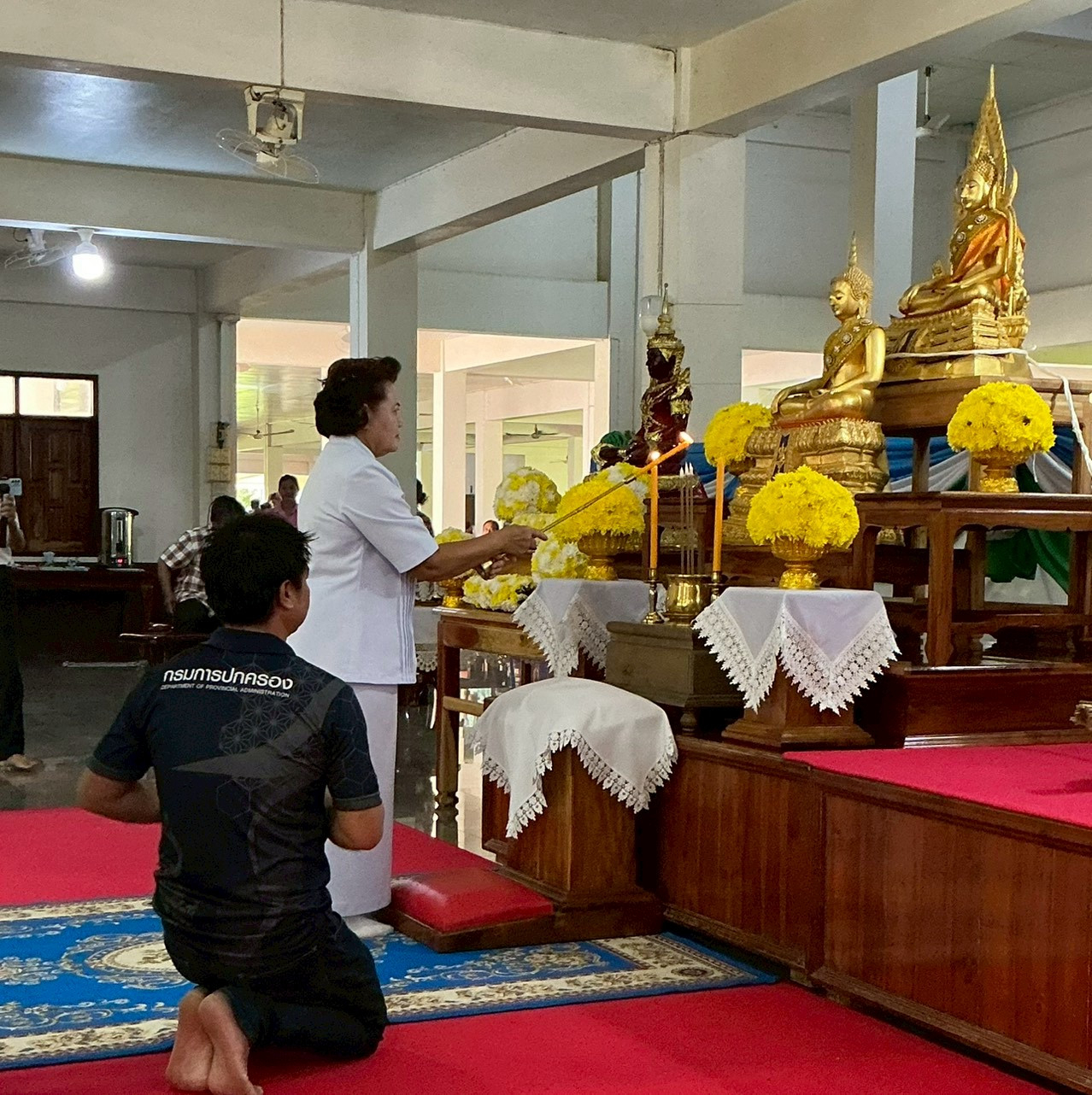 ภาพร่วมพิธีกรรมวัดราษฎร์เจริญ