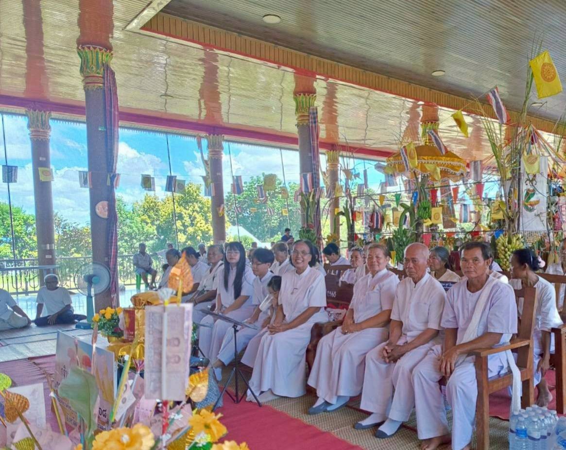 ภาพร่วมพิธีกรรมวัดบ้านโนนจิก