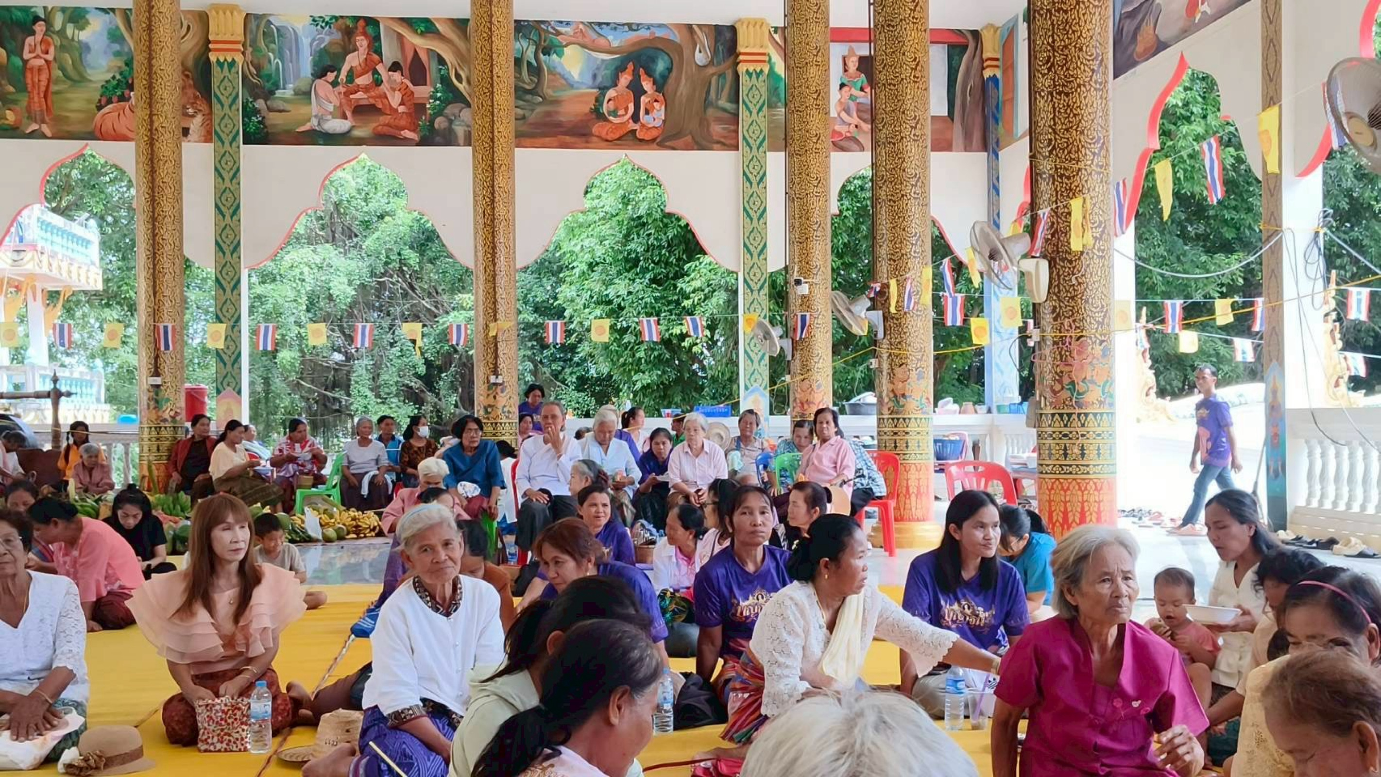 ภาพร่วมพิธีกรรมวัดนาขนวน