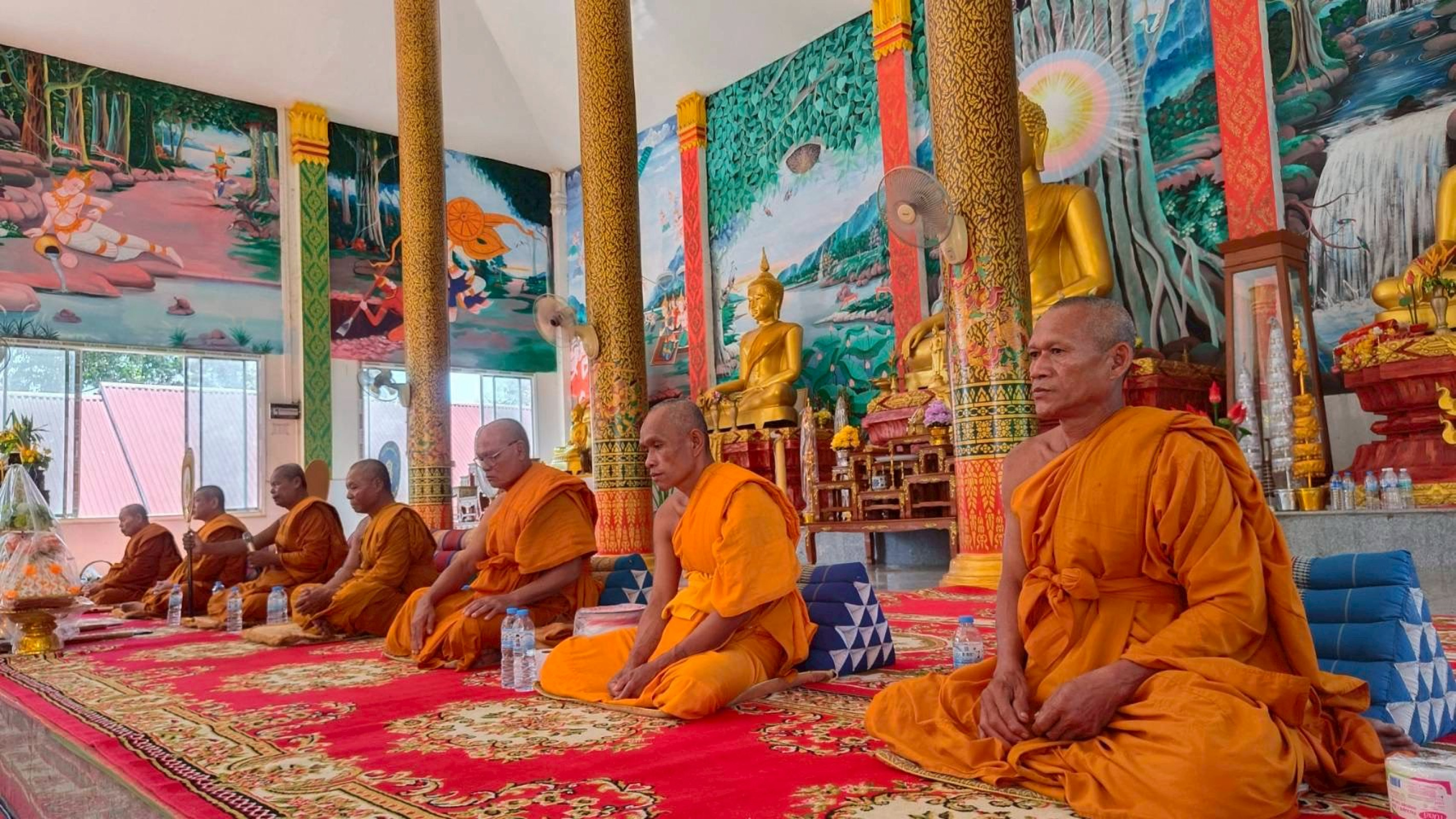 ภาพร่วมพิธีกรรมวัดนาขนวน