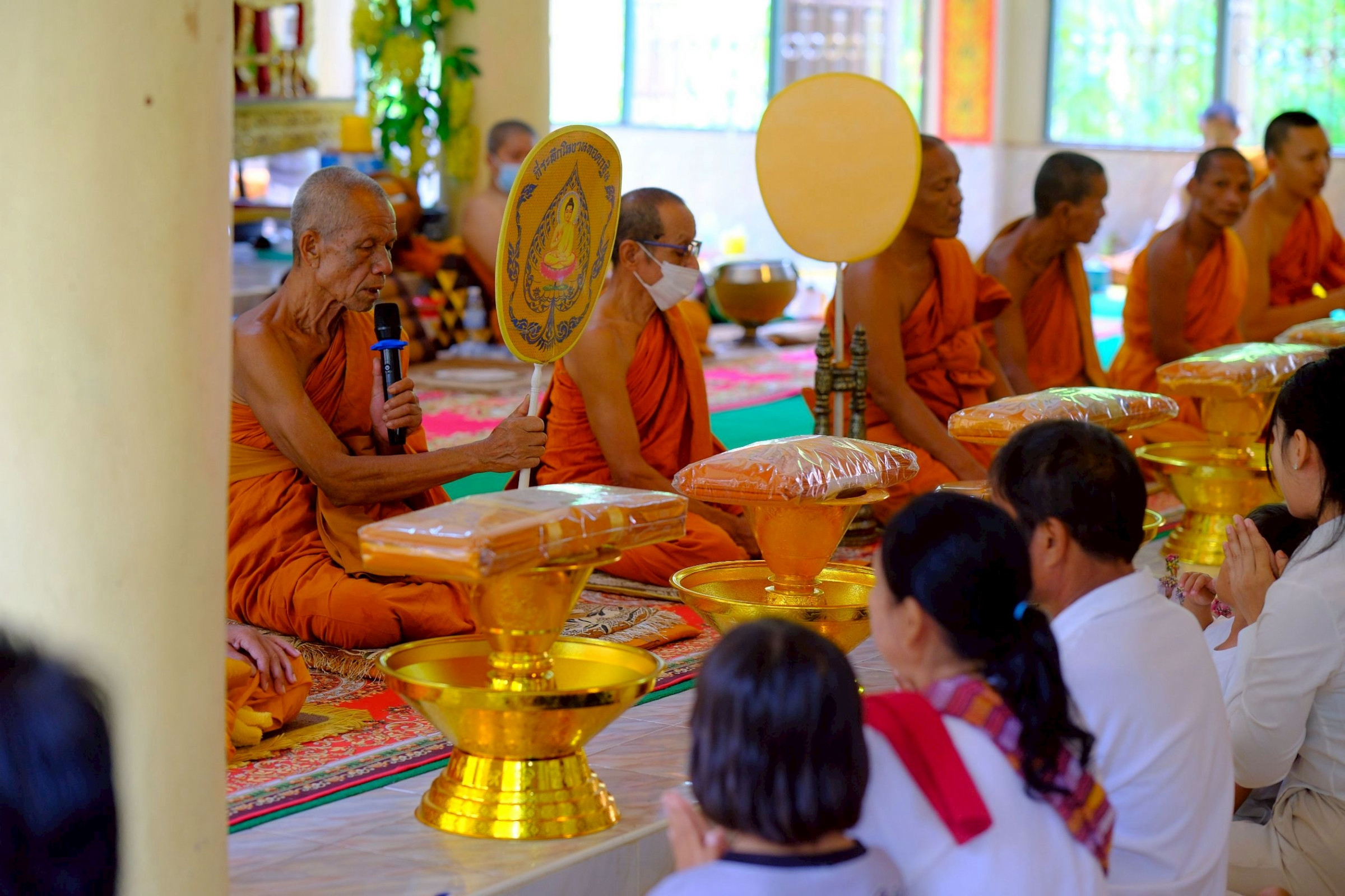 ภาพร่วมพิธีกรรมวัดดอนชาด