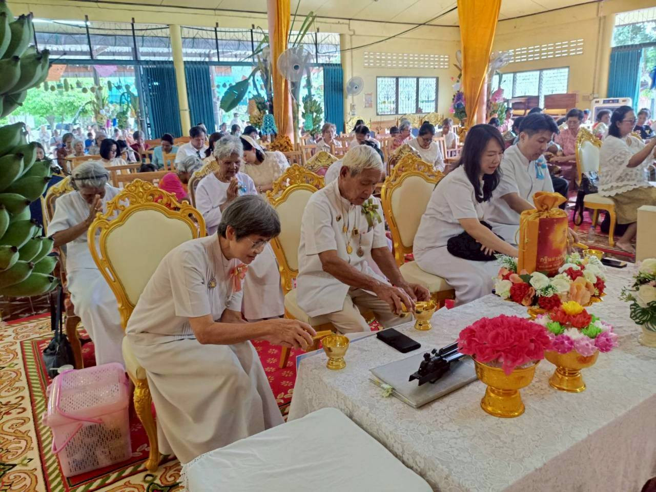 ภาพร่วมพิธีกรรมวัดเขาราวเทียนทอง