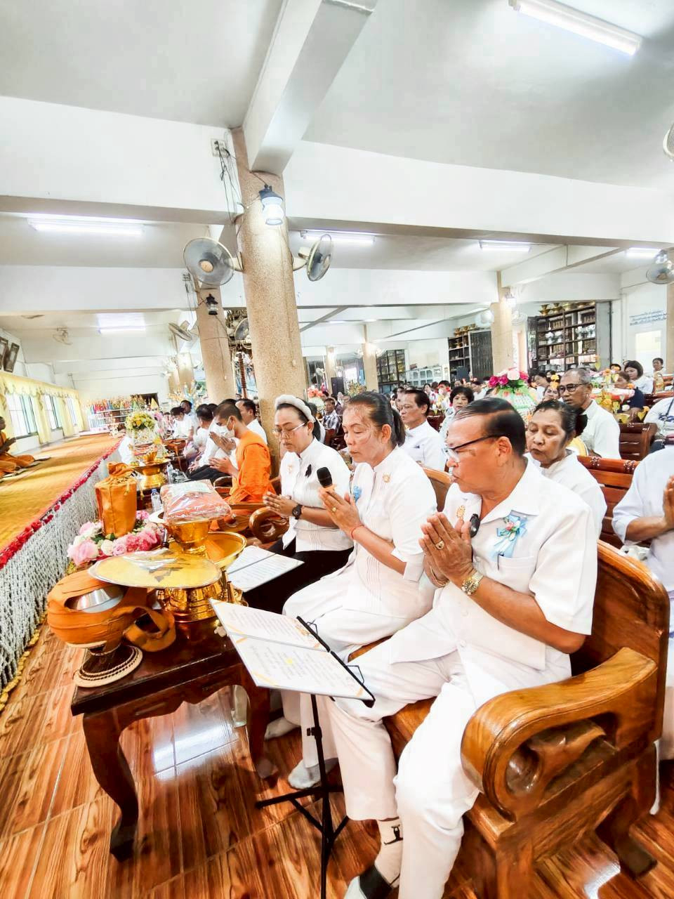 ภาพร่วมพิธีกรรมวัดหัวหว้า