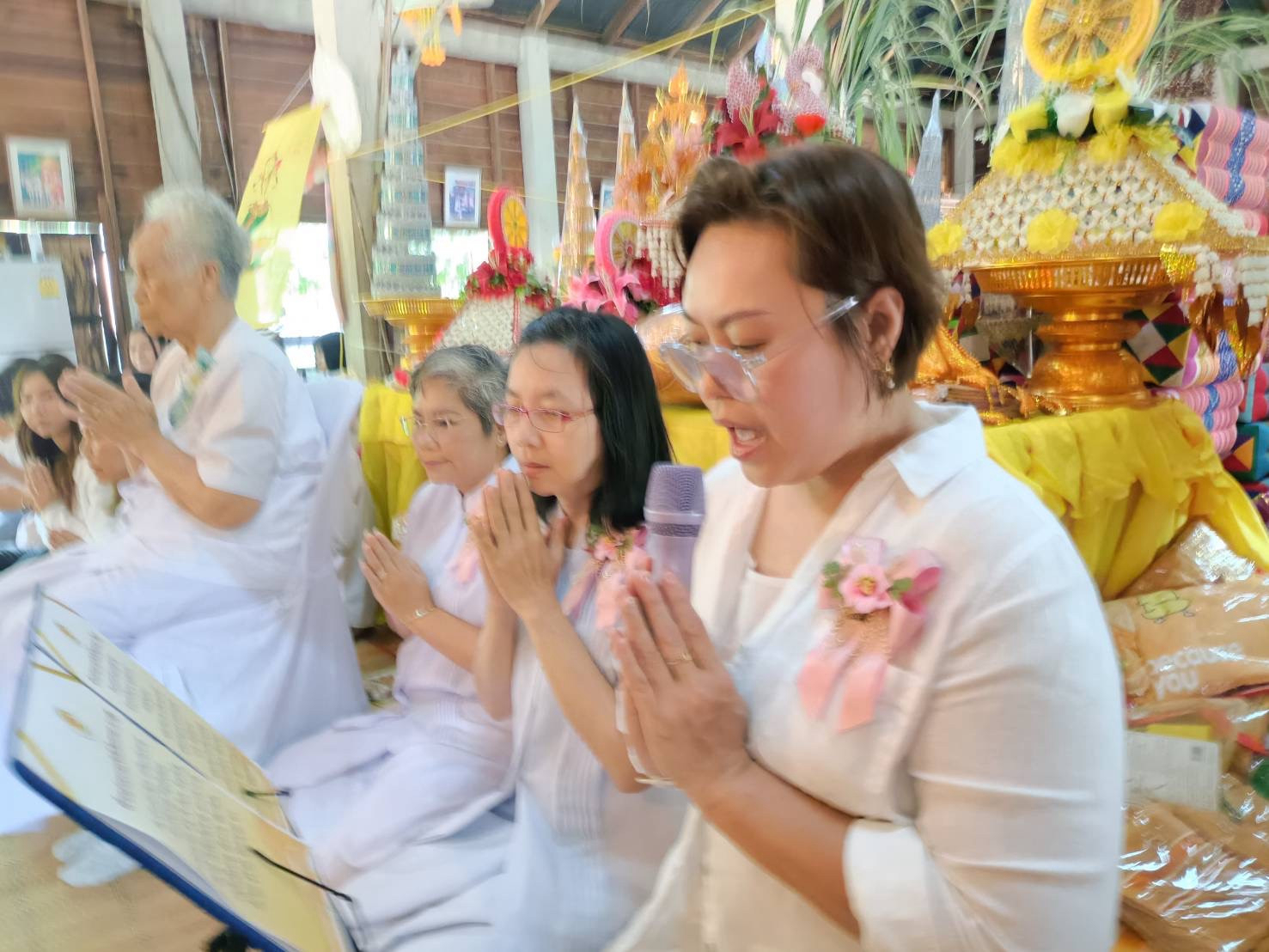 ภาพร่วมพิธีกรรมวัดราษฎร์สำราญ