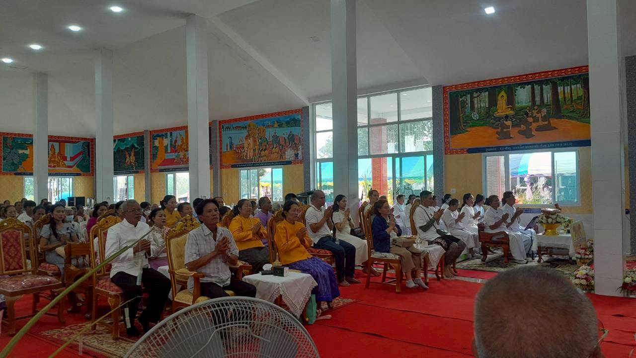 ภาพร่วมพิธีกรรมวัดยางทะเล