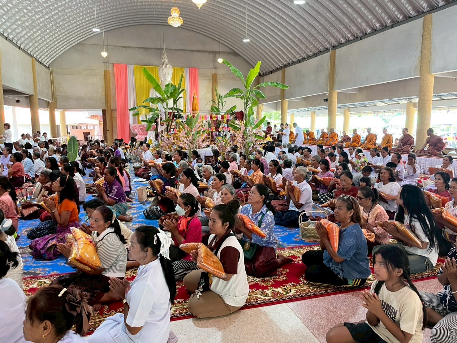 ภาพร่วมพิธีกรรมวัดประทุมทอง (บ้านพลับ)