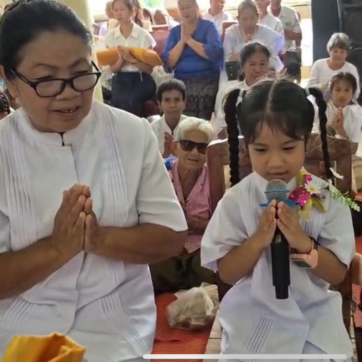 ภาพกล่าวคำถวายกฐินวัดบ้านชุมแสง