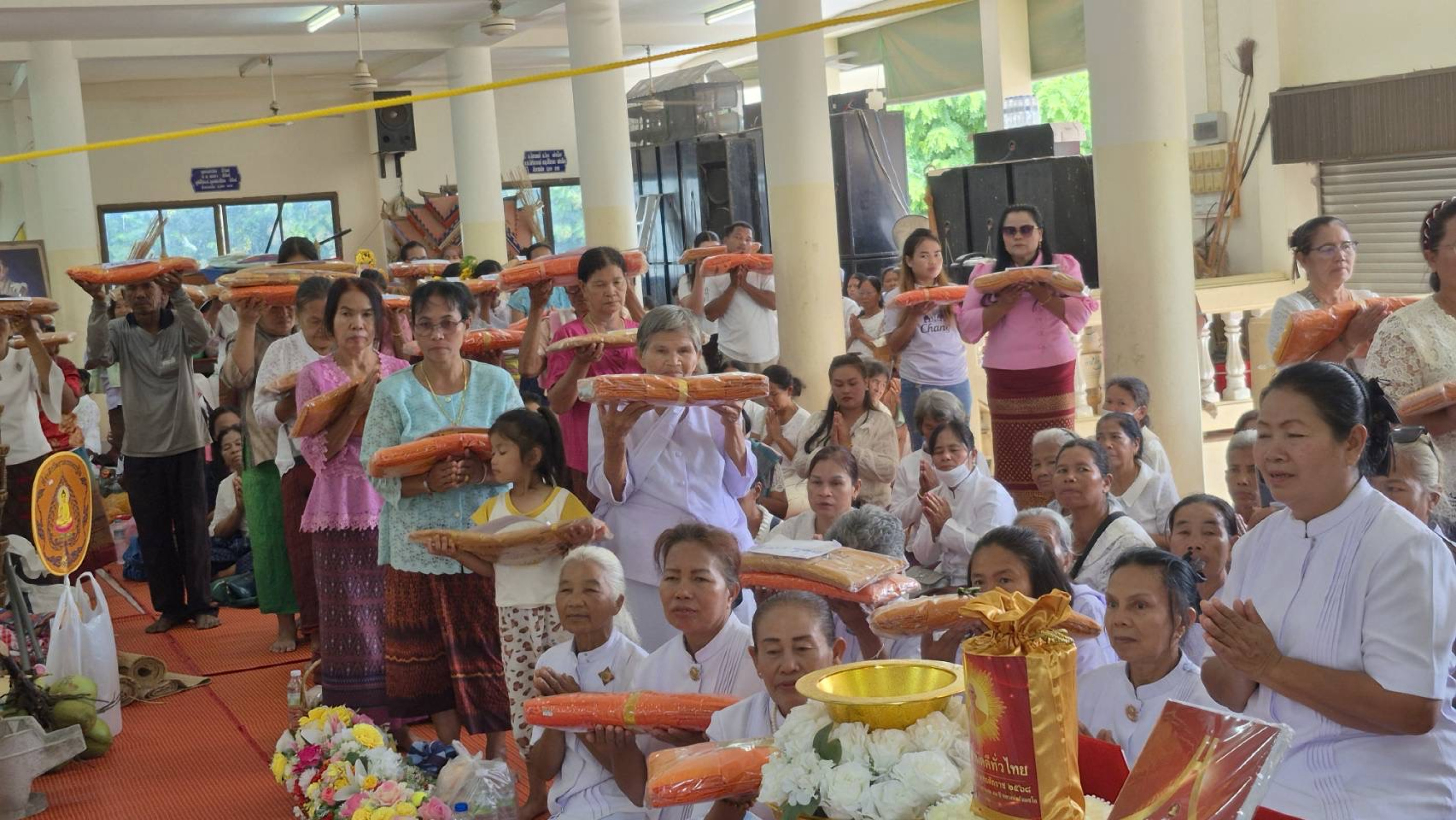 ภาพร่วมพิธีกรรมวัดบ้านชุมแสง
