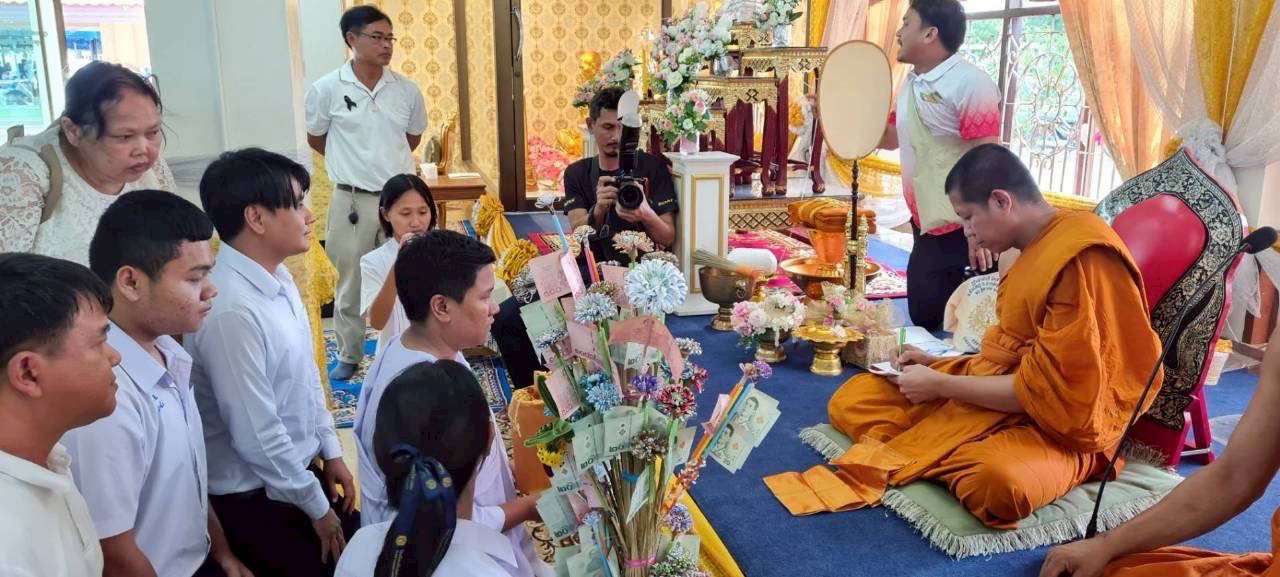 ภาพร่วมพิธีกรรมวัดเทพบุตร