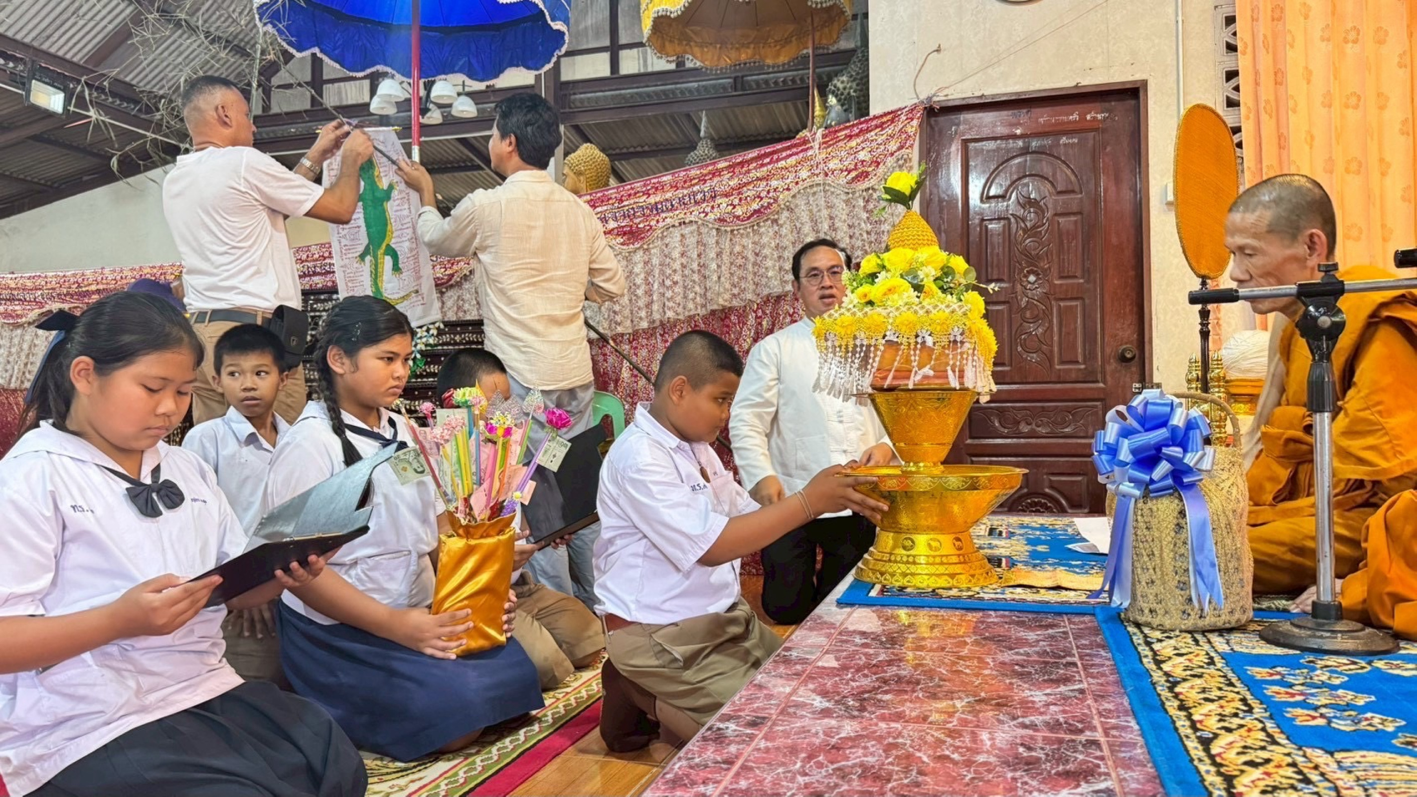 ภาพกล่าวคำถวายกฐินวัดดอนเปร็ง