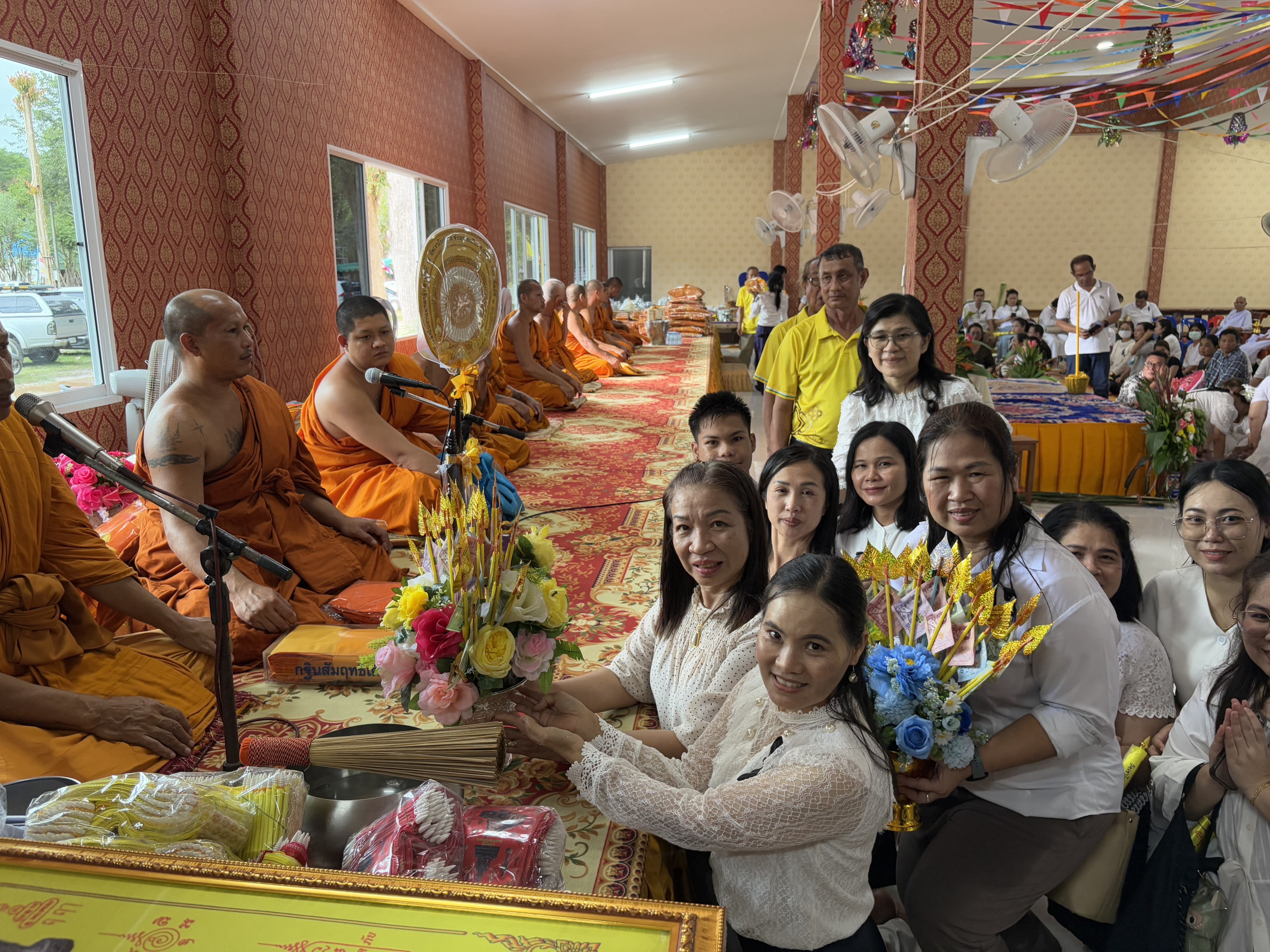 ภาพร่วมพิธีกรรมวัดเขาโบสถ์