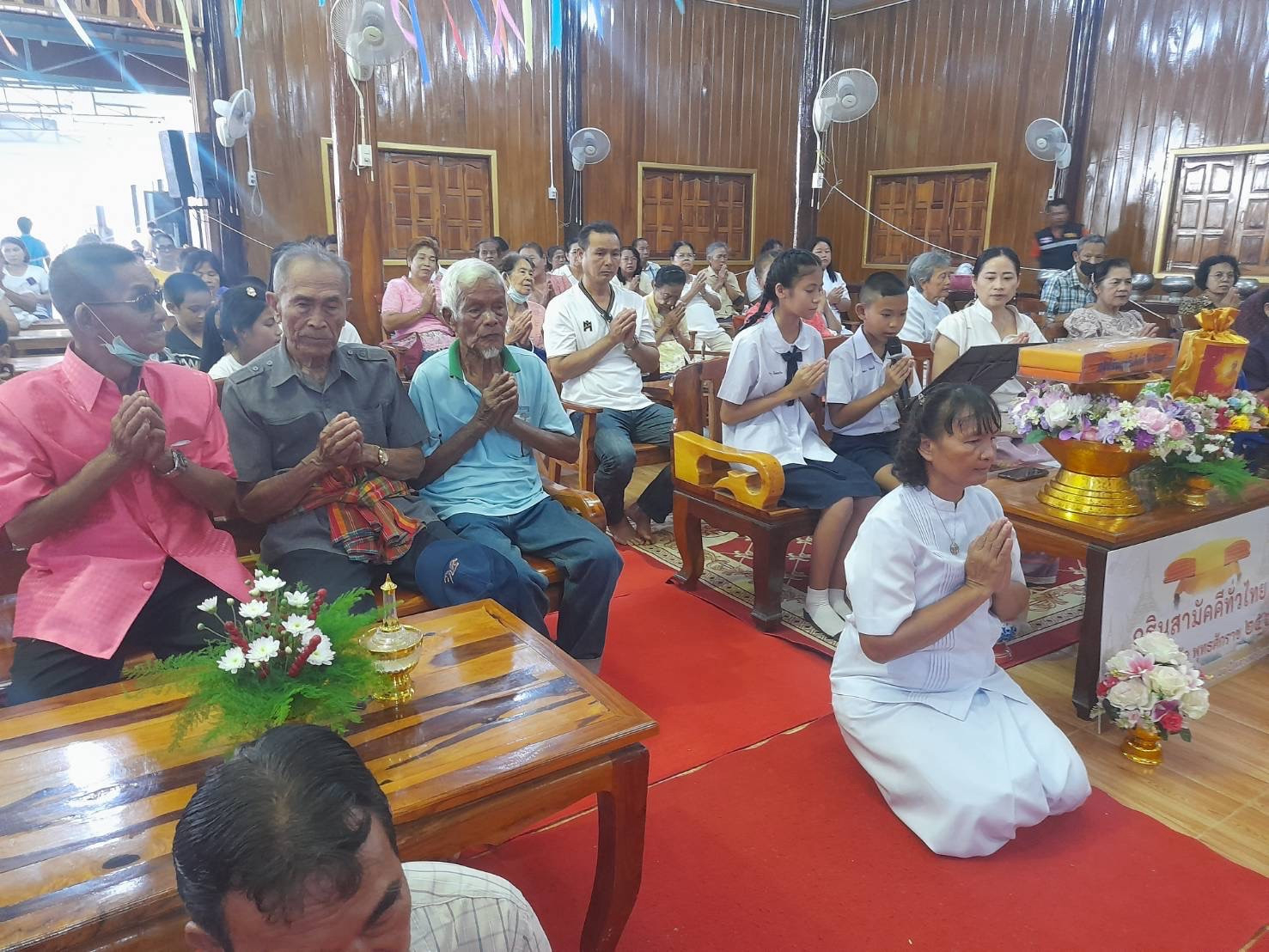 ภาพร่วมพิธีกรรมวัดห้วยทับมอญ