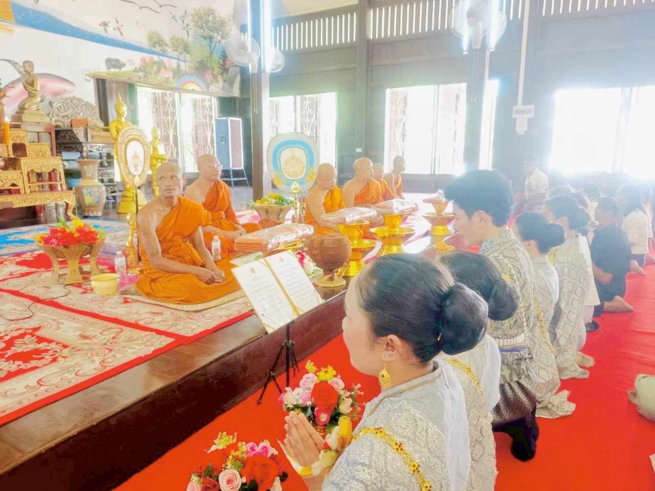 ภาพร่วมพิธีกรรมวัดห้วยขะยุง