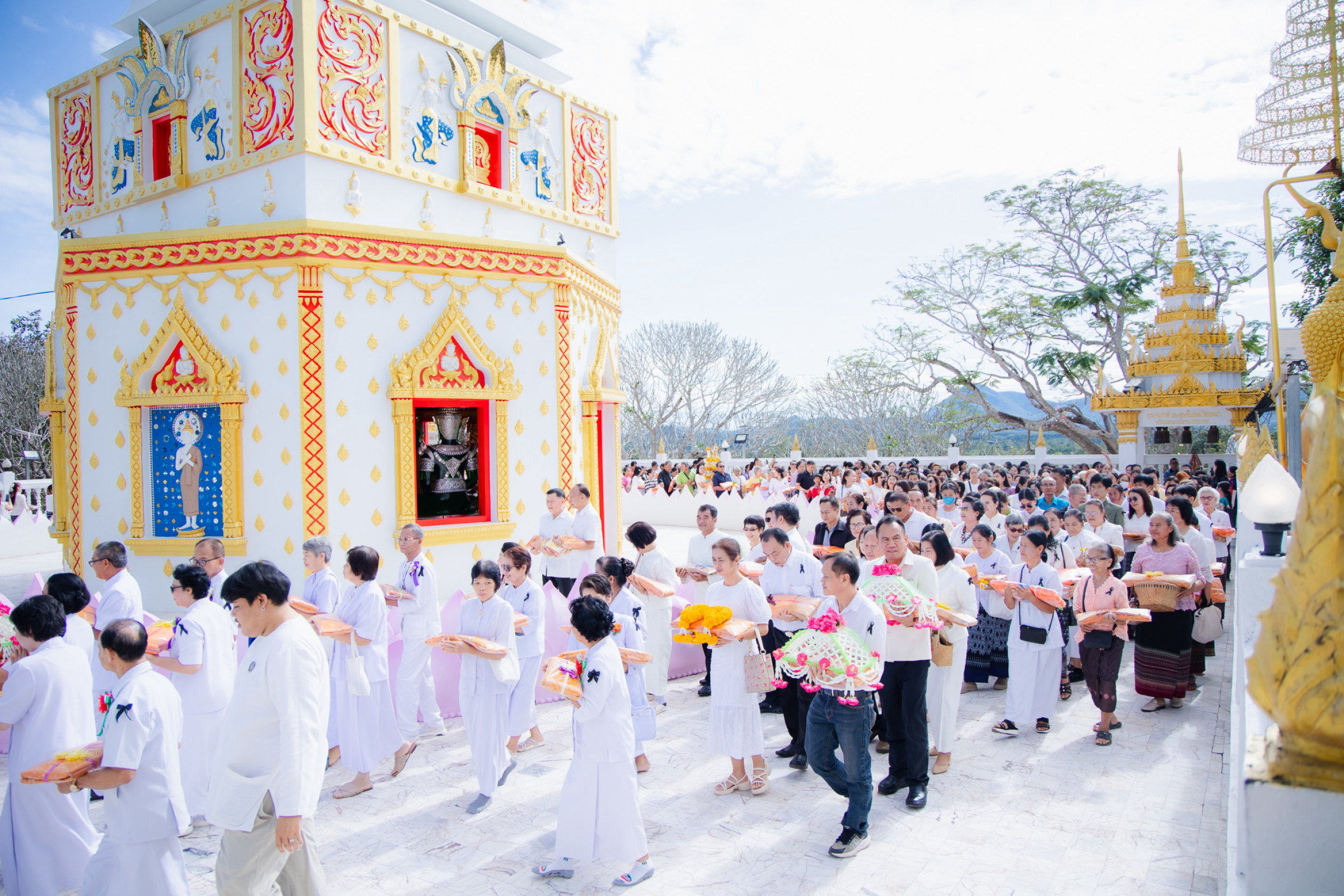 ภาพร่วมพิธีกรรมวัดลาดปู่ทรงธรรม