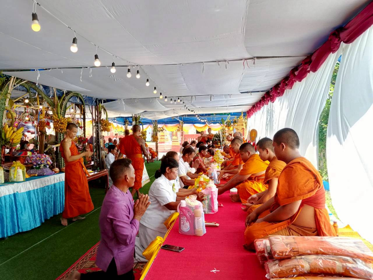 ภาพร่วมพิธีกรรมวัดโคกทะลอกพัฒนาราม