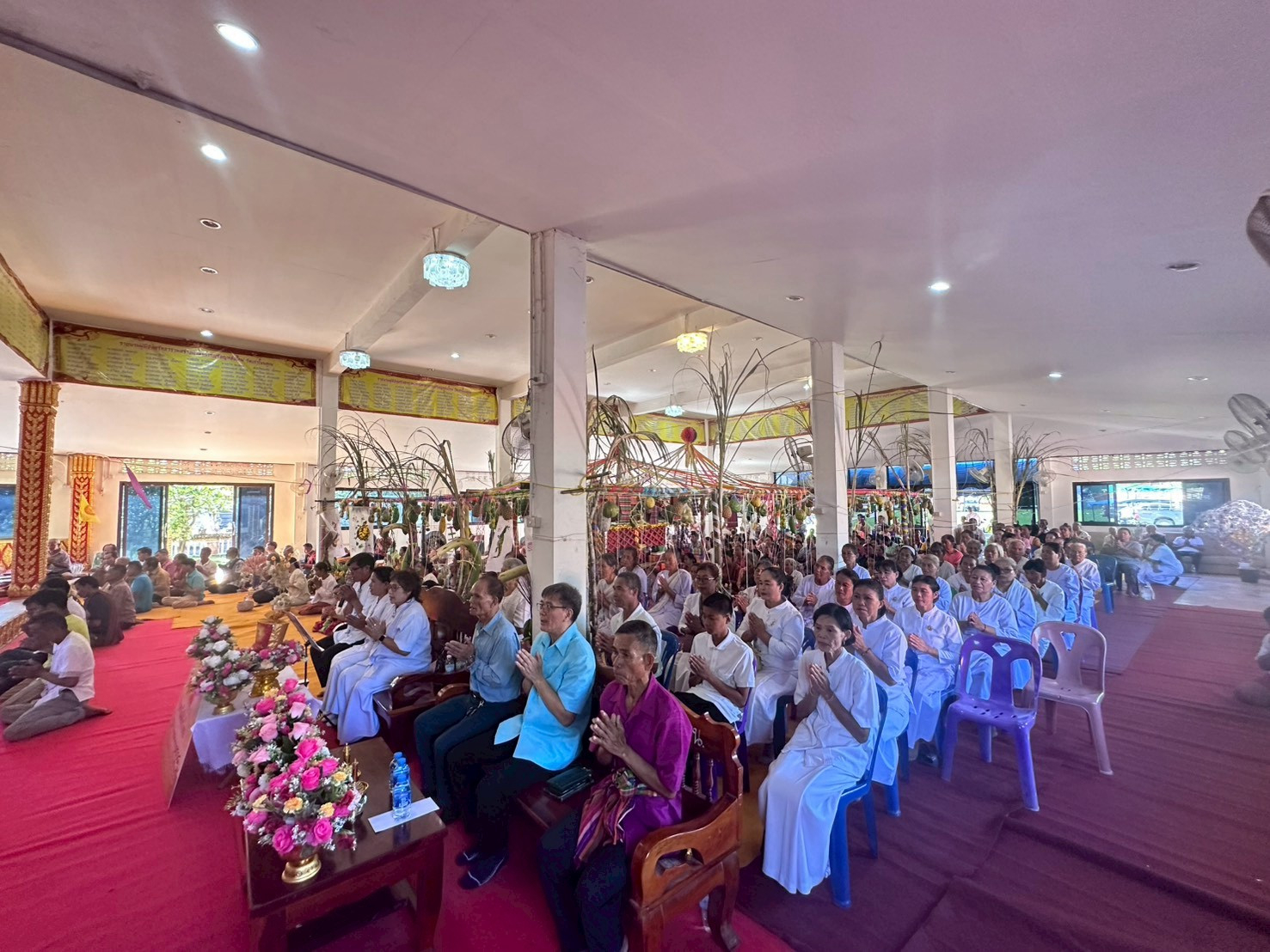 ภาพร่วมพิธีกรรมวัดเก่าโนนคูณ